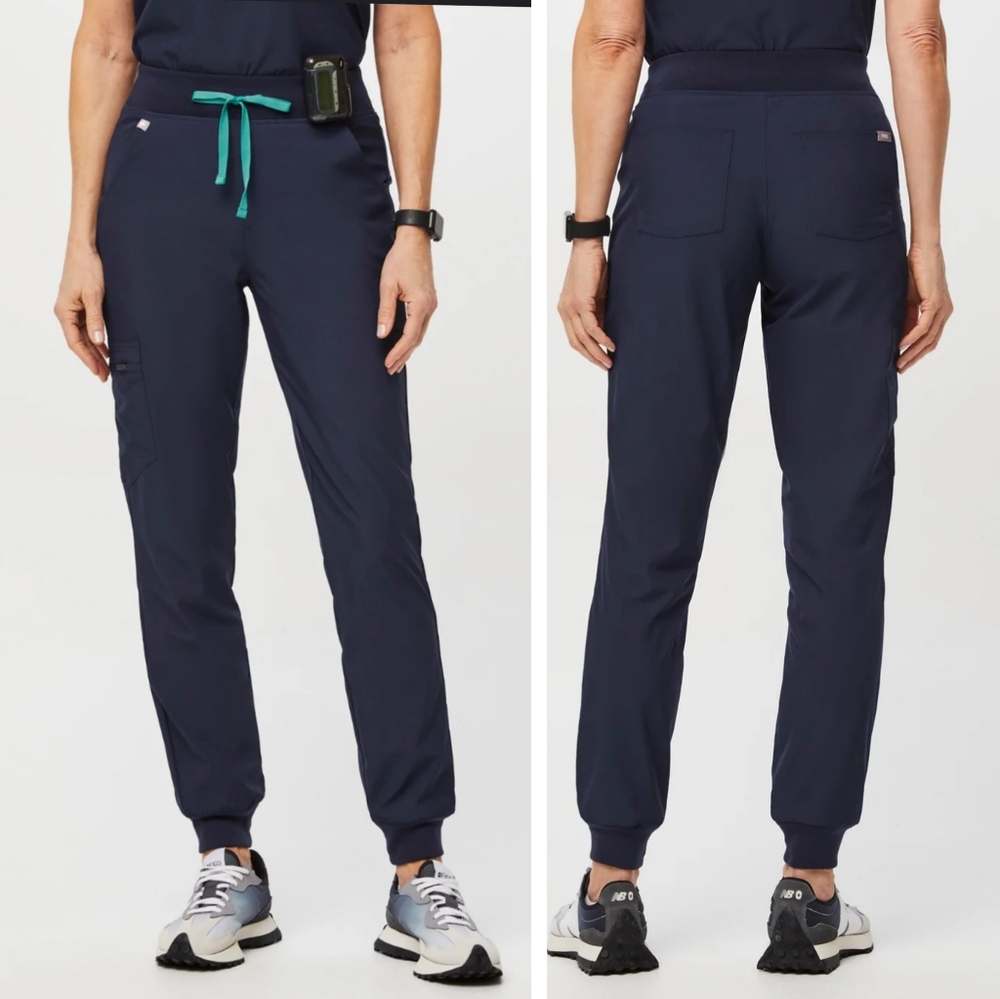 Figs Freex lined high waisted Zamora jogger scrubs pants navy